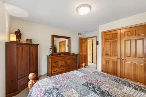 381 Del Rio Drive Chanhassen MN 55317