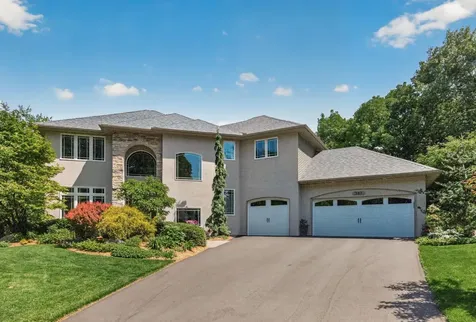 381 Del Rio Drive Chanhassen MN 55317