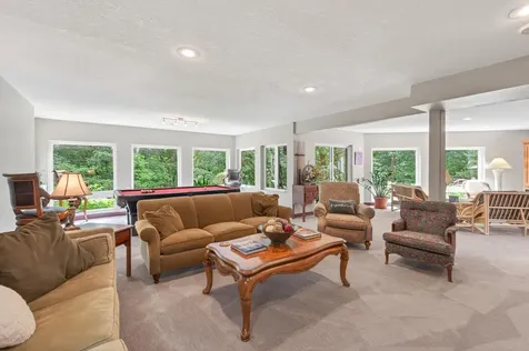 381 Del Rio Drive Chanhassen MN 55317