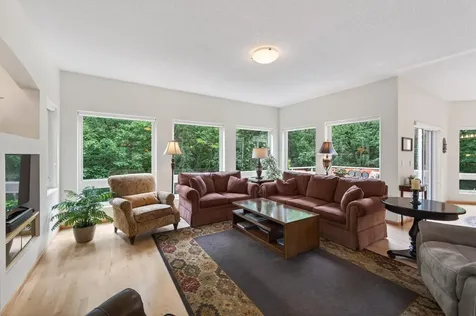 381 Del Rio Drive Chanhassen MN 55317