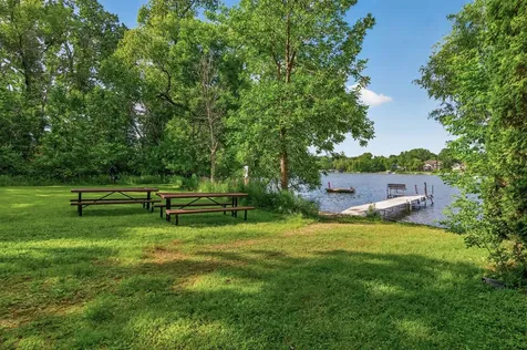 381 Del Rio Drive Chanhassen MN 55317