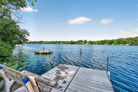 381 Del Rio Drive Chanhassen MN 55317