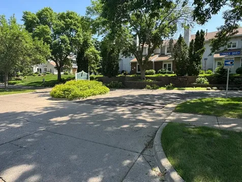 5304 Highpointe Terrace Bloomington MN 55437