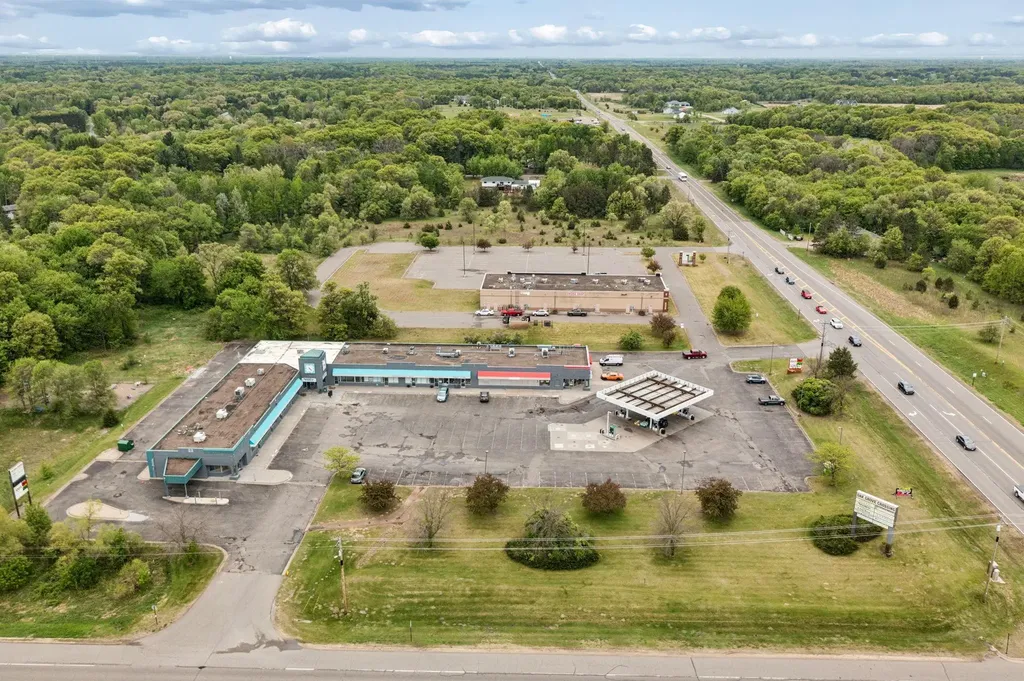 3166 Viking Boulevard NW Oak Grove MN 55011