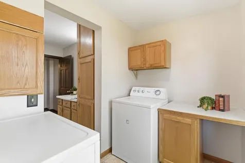 1035 E Main Street Mankato MN 56001