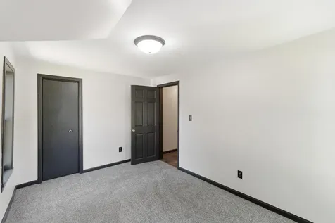 1035 E Main Street Mankato MN 56001
