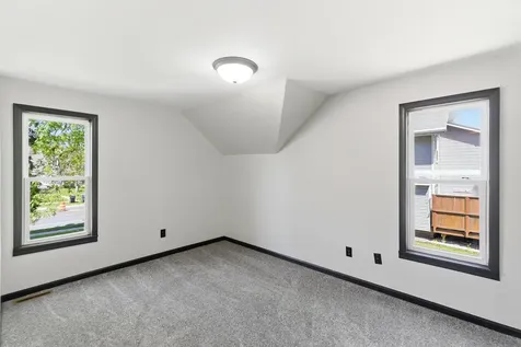 1035 E Main Street Mankato MN 56001
