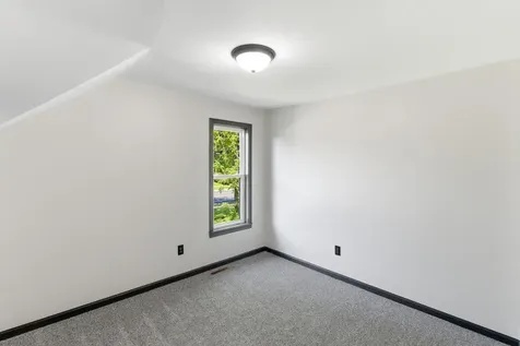 1035 E Main Street Mankato MN 56001