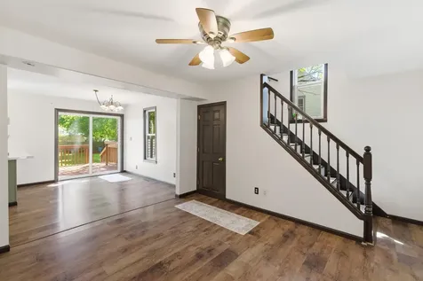 1035 E Main Street Mankato MN 56001