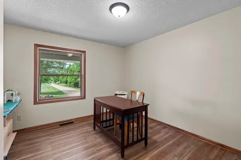 2733 Neal Avenue N Stillwater MN 55082