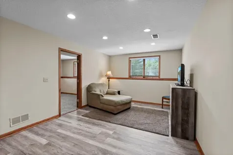 2733 Neal Avenue N Stillwater MN 55082