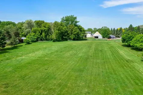 2733 Neal Avenue N Stillwater MN 55082