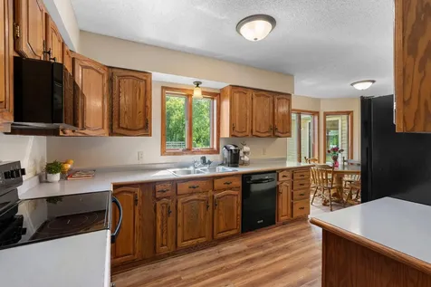 2733 Neal Avenue N Stillwater MN 55082