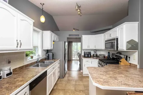 907 11th Avenue SE Barnesville MN 56514