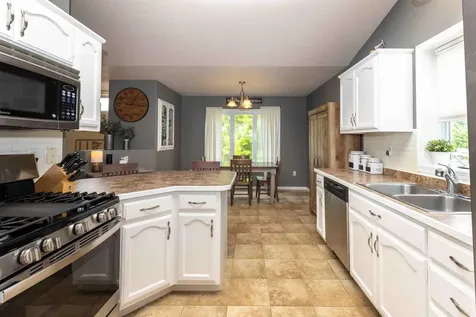 907 11th Avenue SE Barnesville MN 56514