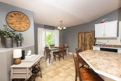 907 11th Avenue SE Barnesville MN 56514