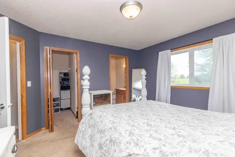907 11th Avenue SE Barnesville MN 56514