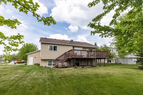 907 11th Avenue SE Barnesville MN 56514