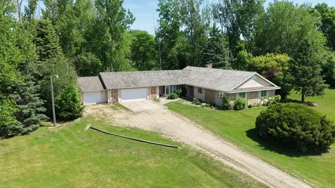 3172 15th Avenue NW Willmar MN 56201