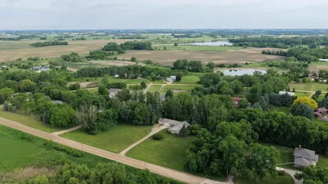 3172 15th Avenue NW Willmar MN 56201