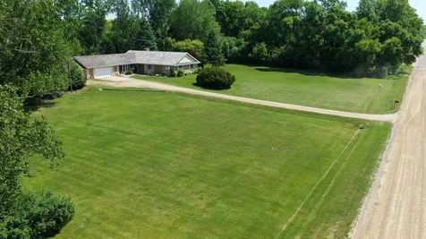 3172 15th Avenue NW Willmar MN 56201