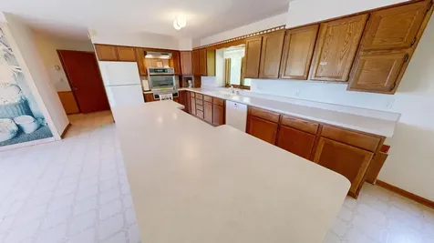 3172 15th Avenue NW Willmar MN 56201