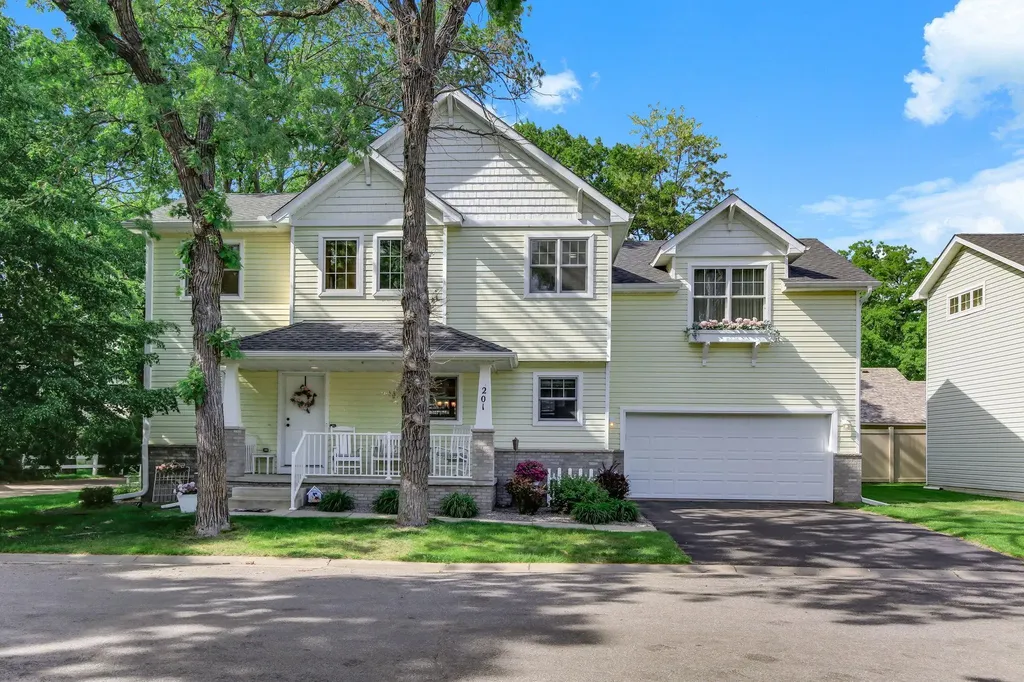 201 Montana Avenue Big Lake MN 55309
