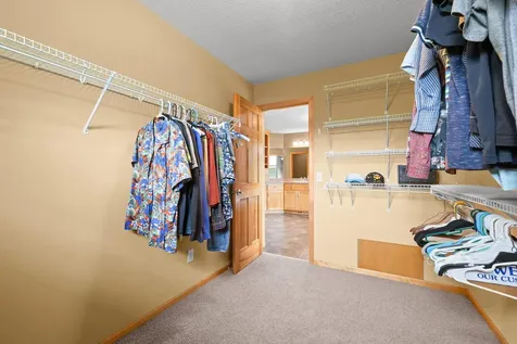 618 Tupelo Way Chaska MN 55318