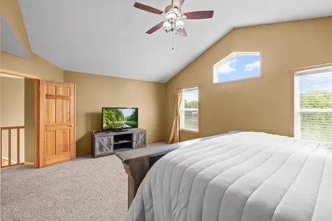 618 Tupelo Way Chaska MN 55318