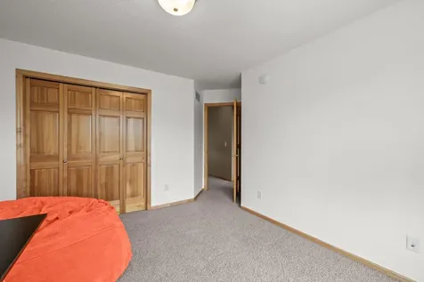 618 Tupelo Way Chaska MN 55318