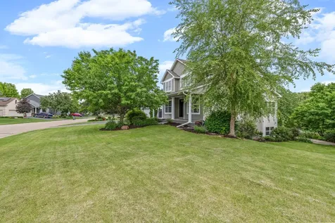 618 Tupelo Way Chaska MN 55318
