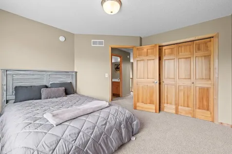 618 Tupelo Way Chaska MN 55318