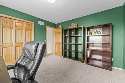 618 Tupelo Way Chaska MN 55318