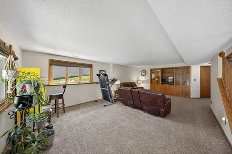 801 Grandview Court SE Stewartville MN 55976