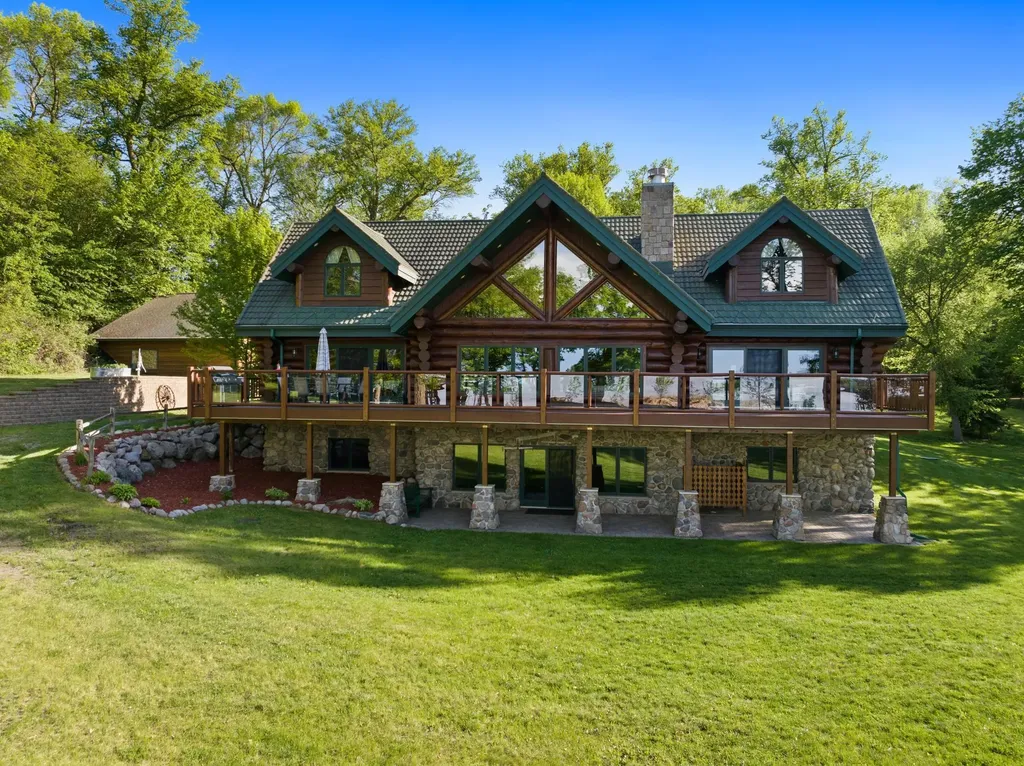 15945 County Road 16 NW Evansville MN 56326