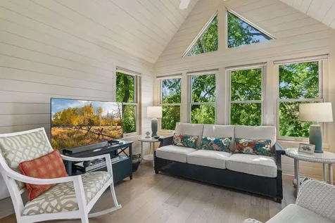 2228 Sherwood Court Minnetonka MN 55305
