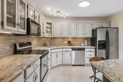 2228 Sherwood Court Minnetonka MN 55305