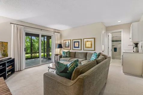 2228 Sherwood Court Minnetonka MN 55305
