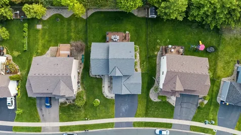 1857 Wyndam Drive Shakopee MN 55379