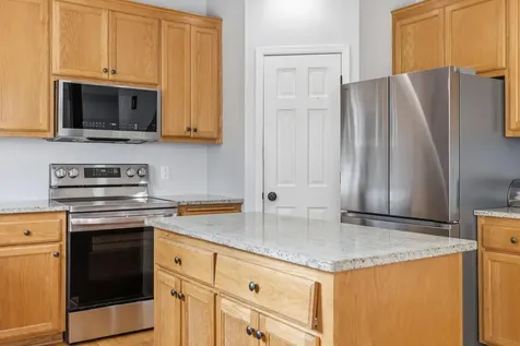 1857 Wyndam Drive Shakopee MN 55379