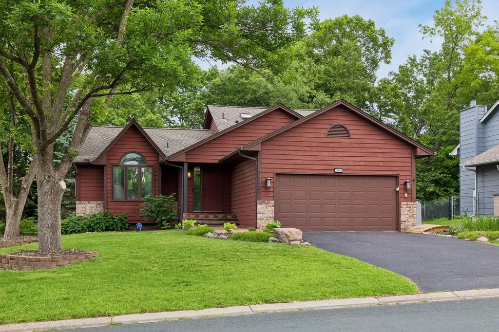 14835 Natchez Avenue Savage MN 55378