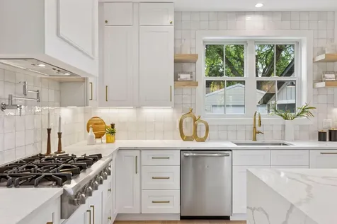5705 Dupont Avenue S Minneapolis MN 55419