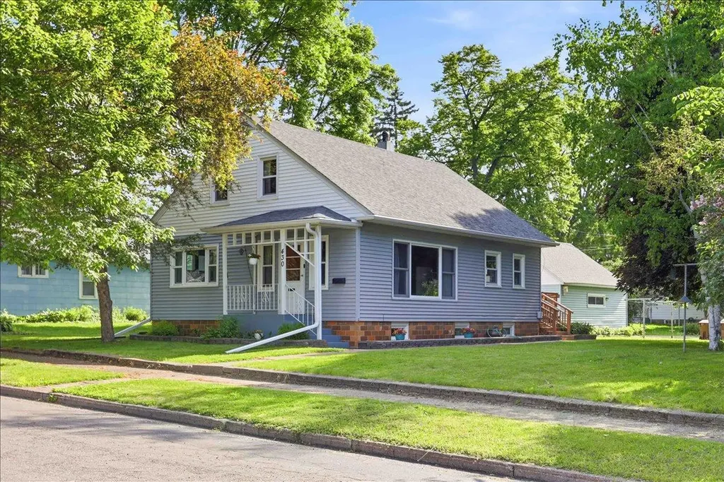 430 Morrison Street Mora MN 55051