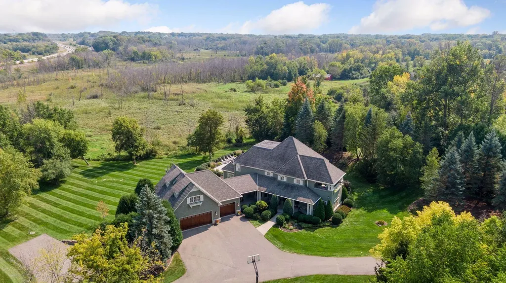 440 Stubbs Bay Road Orono MN 55356