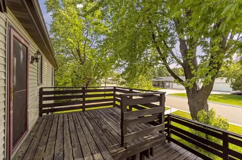 105 6th Avenue NW Dodge Center MN 55927