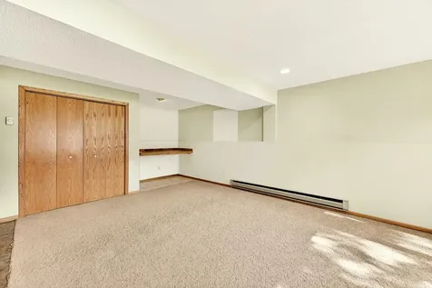 105 6th Avenue NW Dodge Center MN 55927