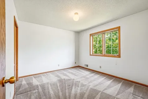 7629 74th Street S Cottage Grove MN 55016