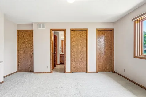 7629 74th Street S Cottage Grove MN 55016