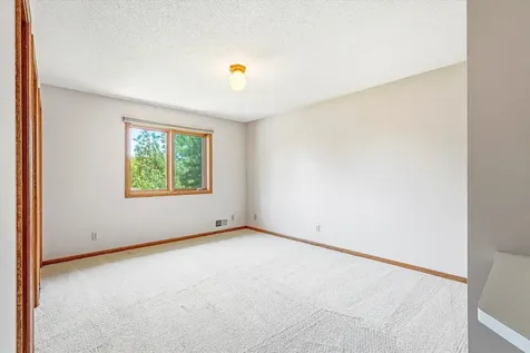 7629 74th Street S Cottage Grove MN 55016