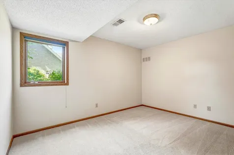 7629 74th Street S Cottage Grove MN 55016